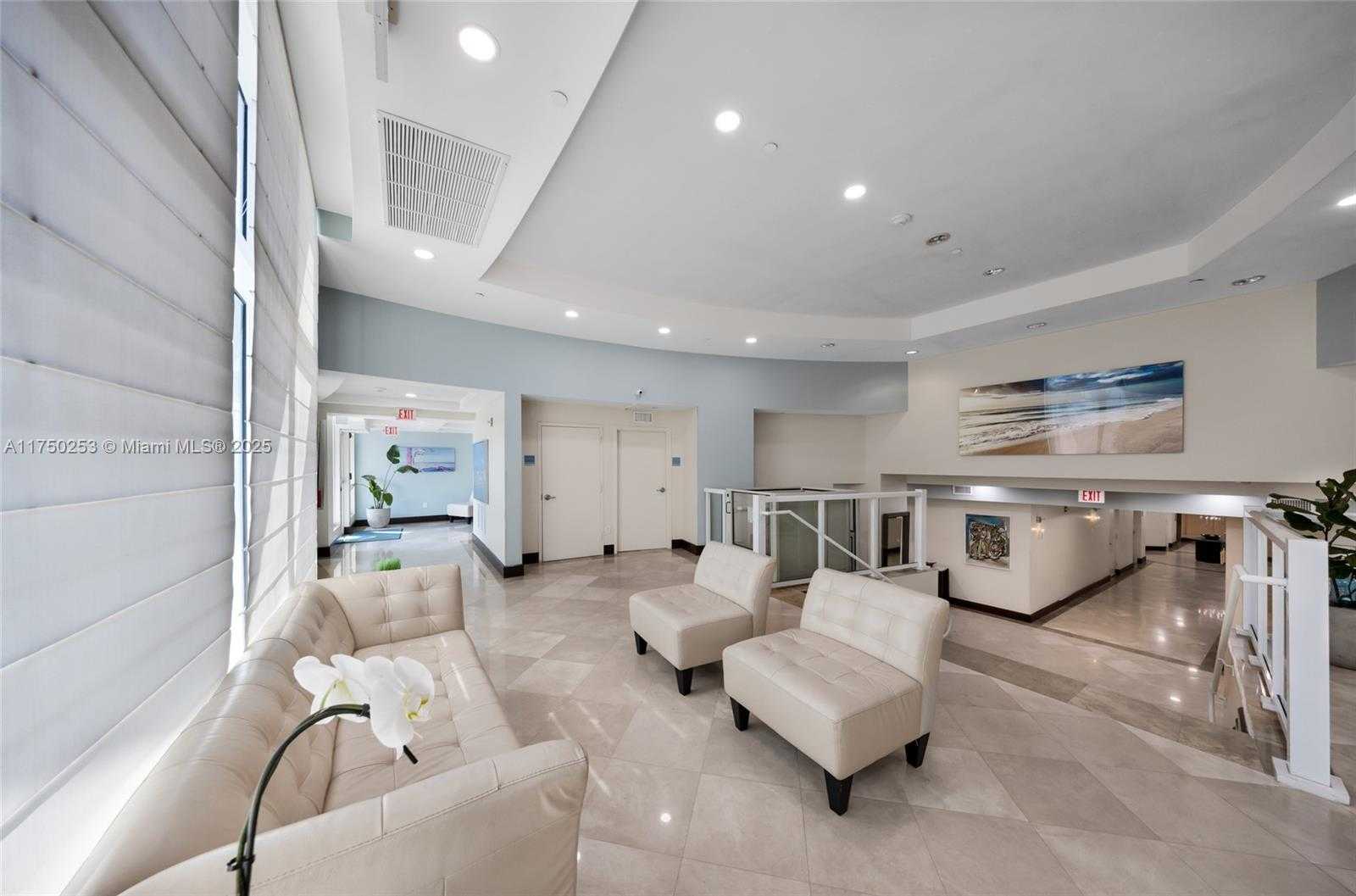 Small Image of 7600 COLLINS AVE #703, Miami Beach Number 26