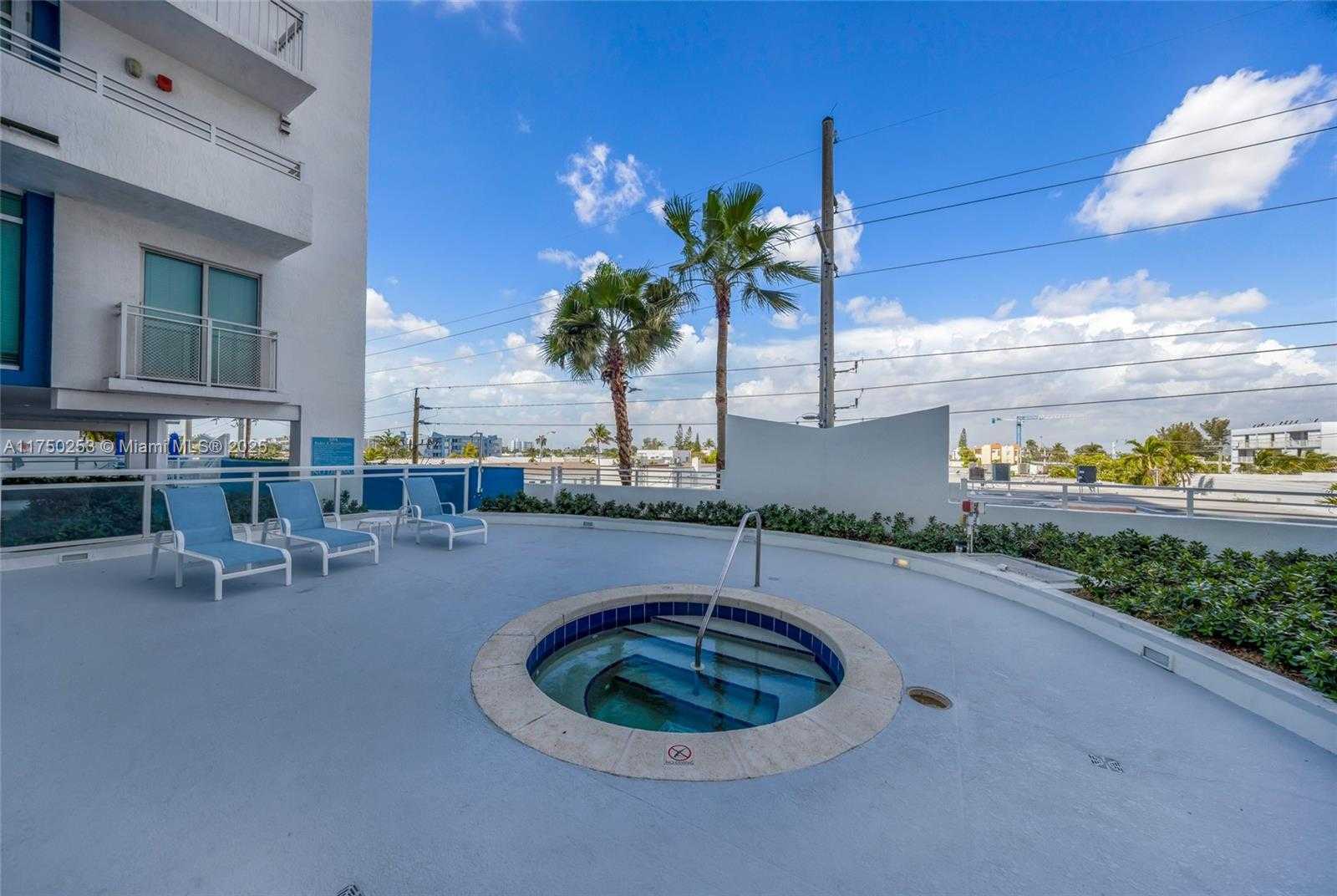 Small Image of 7600 COLLINS AVE #703, Miami Beach Number 30