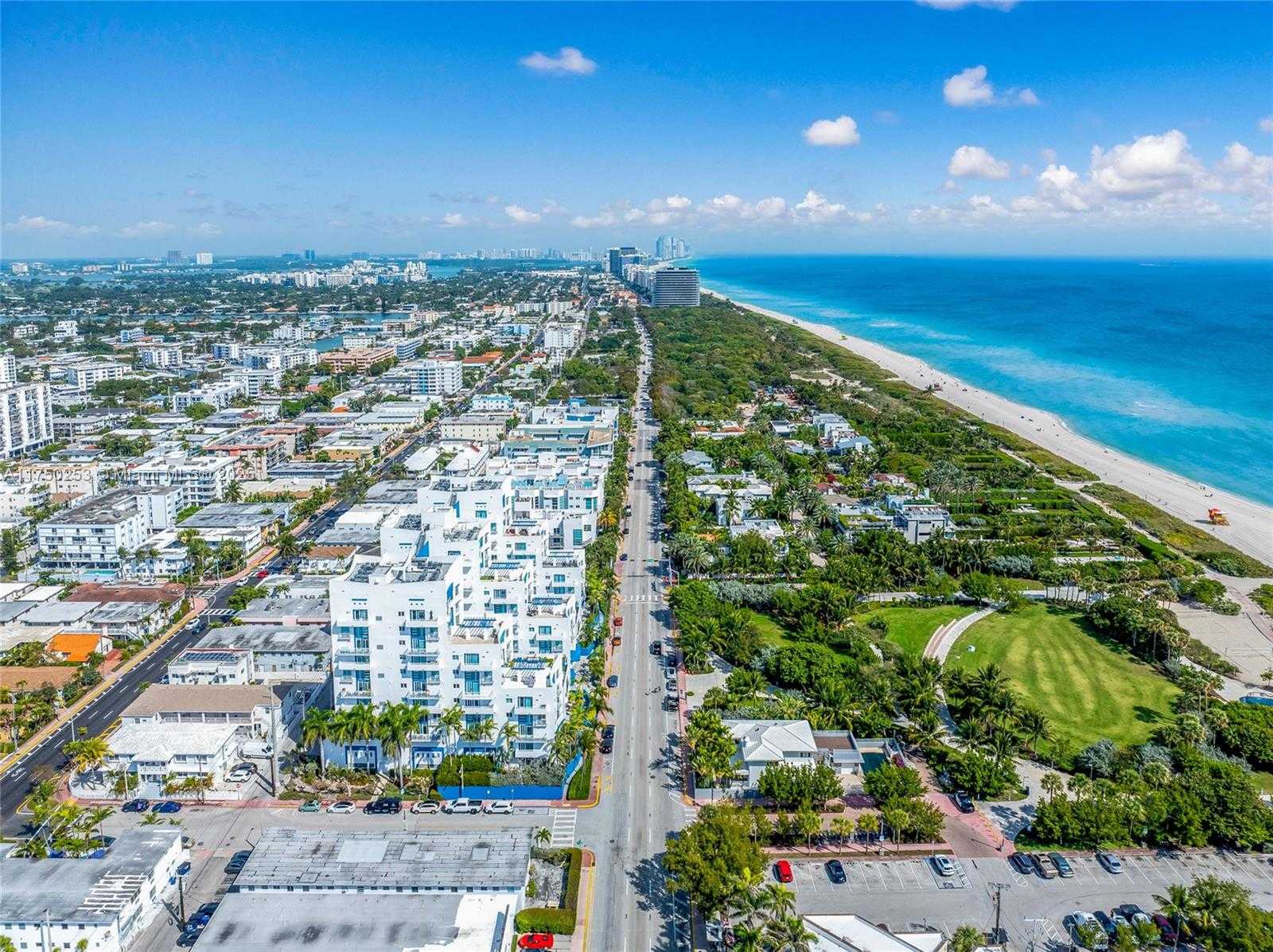 Small Image of 7600 COLLINS AVE #703, Miami Beach Number 33