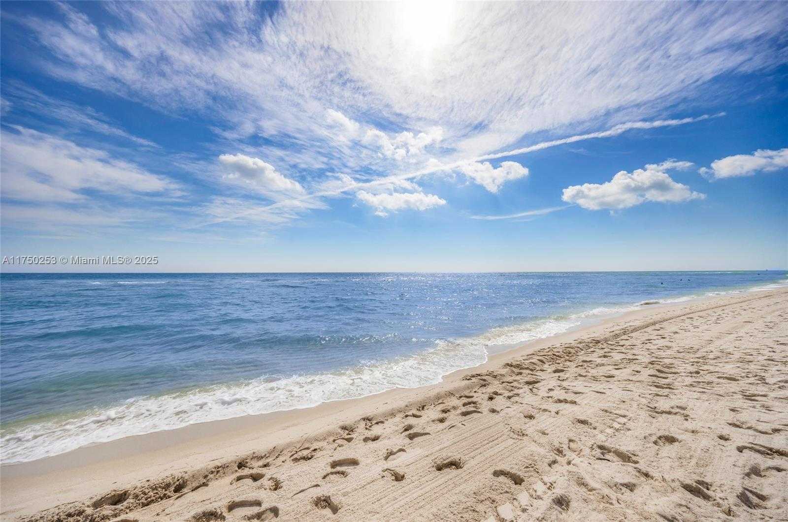 Small Image of 7600 COLLINS AVE #703, Miami Beach Number 39