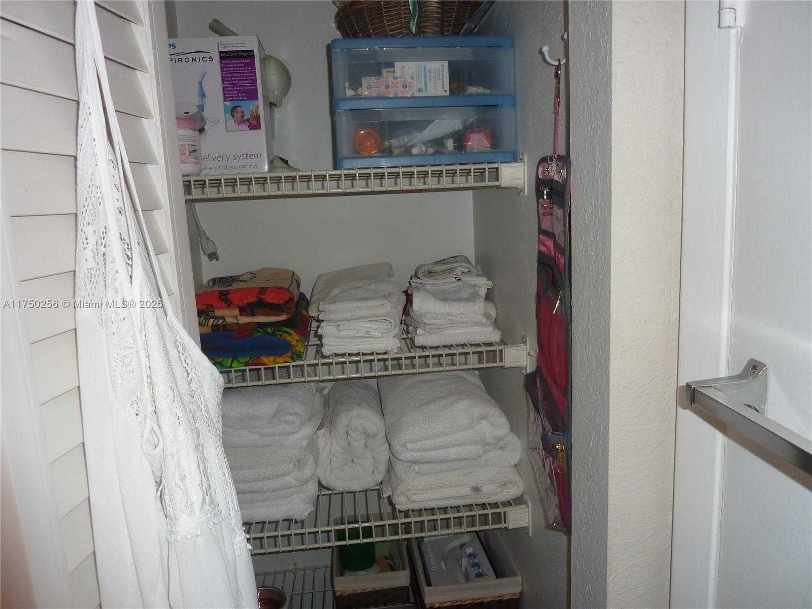 Small Image of 10123 SUNRISE LAKES BLVD #104, Sunrise Number 20
