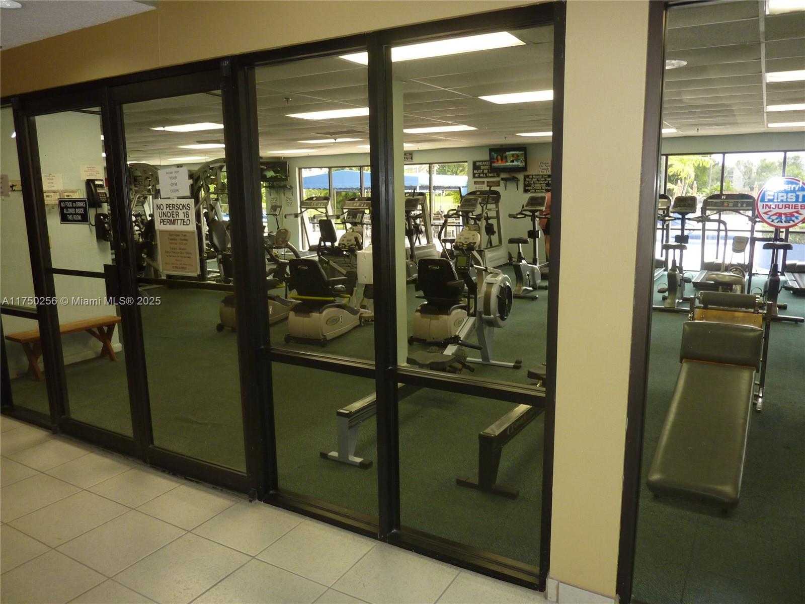 Small Image of 10123 SUNRISE LAKES BLVD #104, Sunrise Number 4