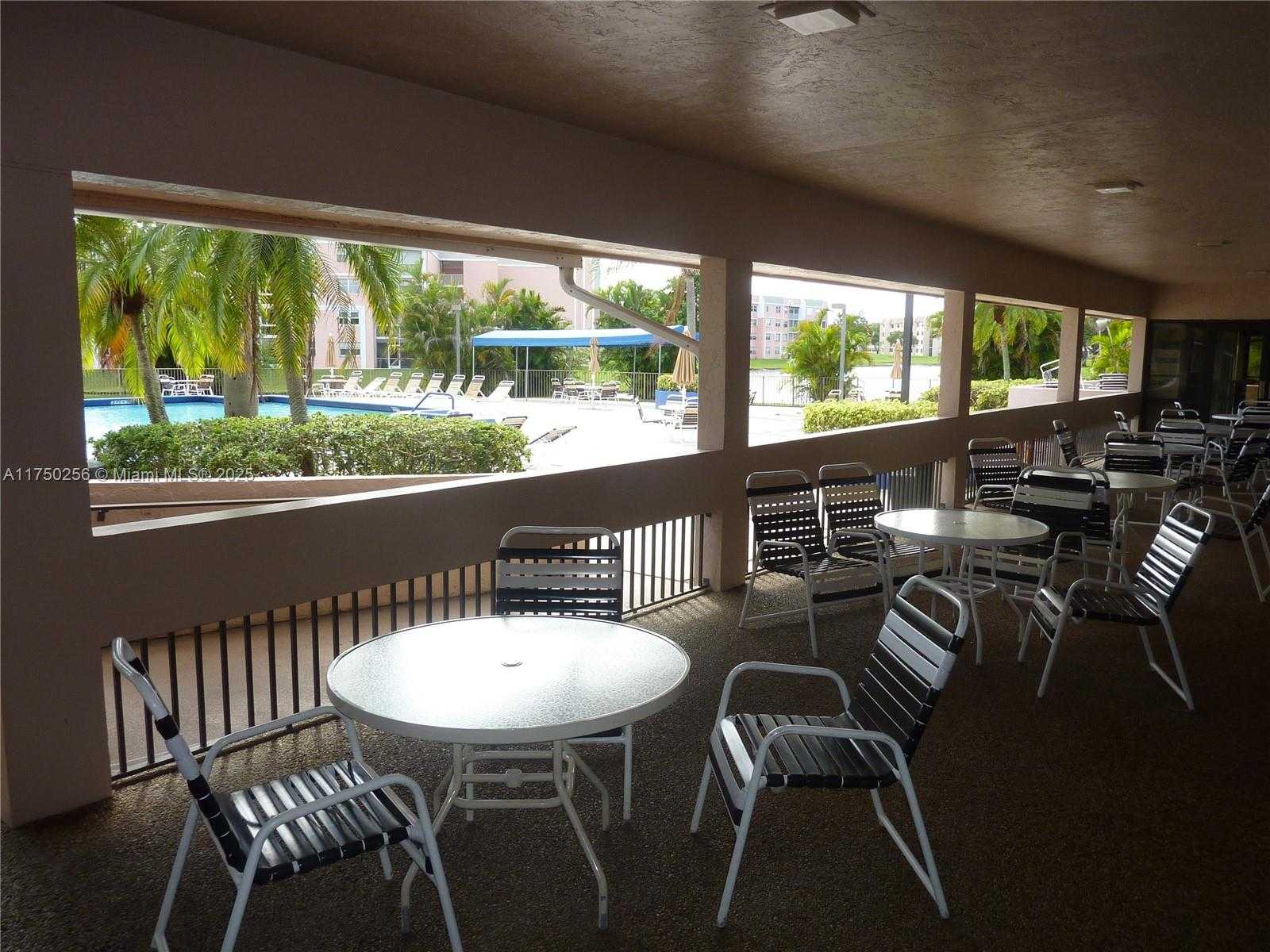 Small Image of 10123 SUNRISE LAKES BLVD #104, Sunrise Number 45