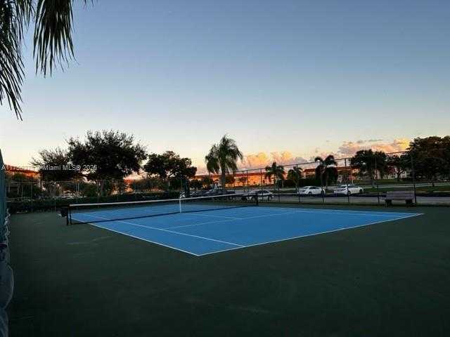 Small Image of 13500 SW 1st St, Pembroke Pines, FL 33027, USA Number 10