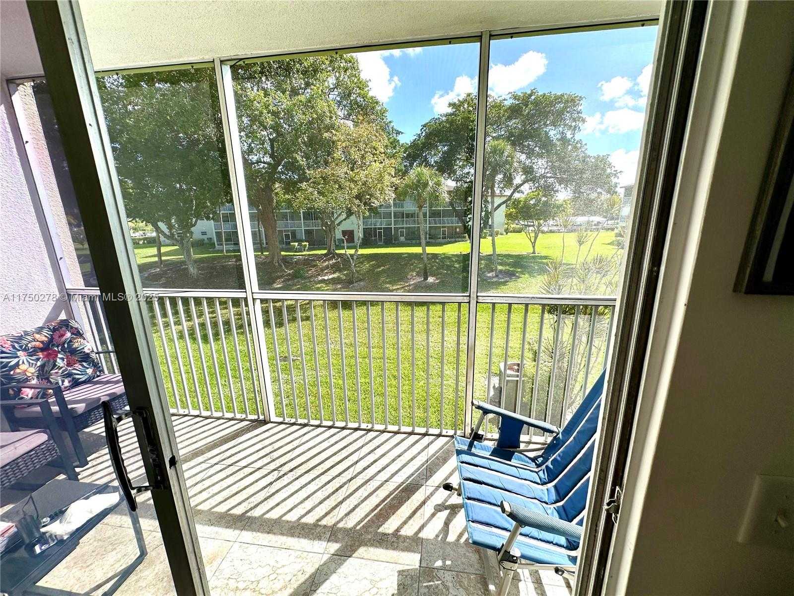Small Image of 13500 SW 1st St, Pembroke Pines, FL 33027, USA Number 5