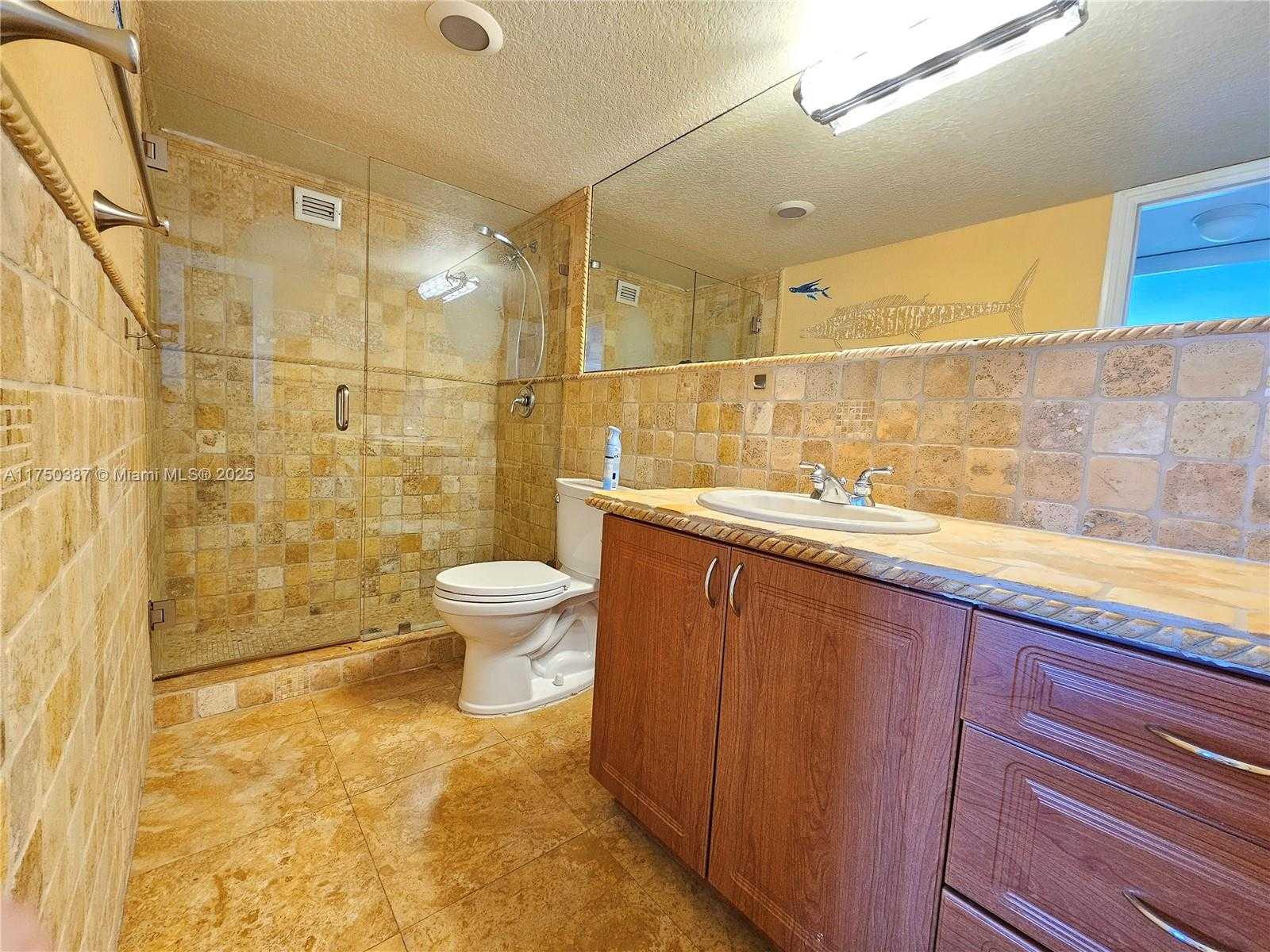 Small Image of 427 GOLDEN ISLES DR #16E, Hallandale Beach Number 14