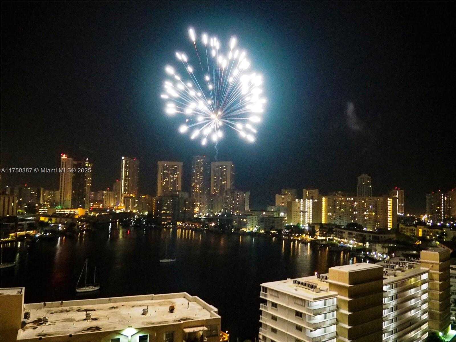 Small Image of 427 GOLDEN ISLES DR #16E, Hallandale Beach Number 17