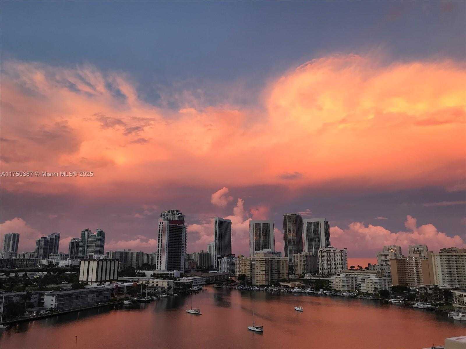 Small Image of 427 GOLDEN ISLES DR #16E, Hallandale Beach Number 18