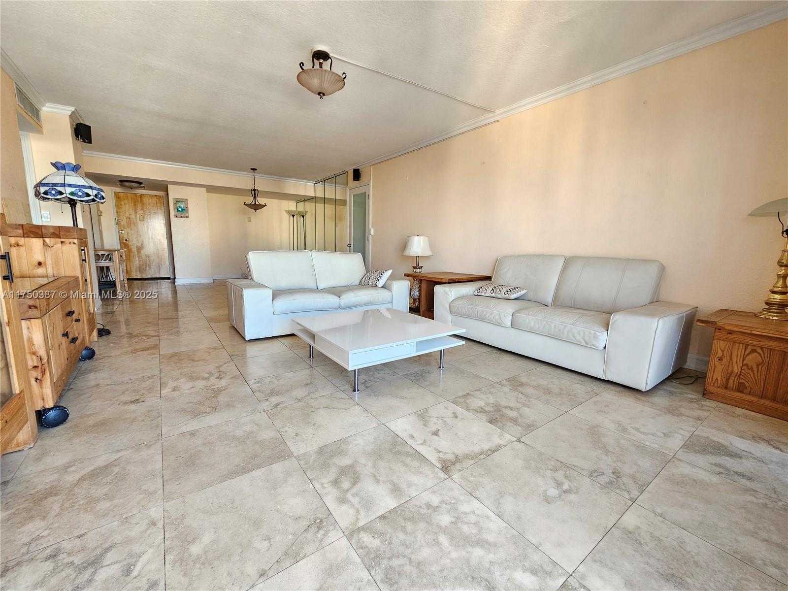 Small Image of 427 GOLDEN ISLES DR #16E, Hallandale Beach Number 6
