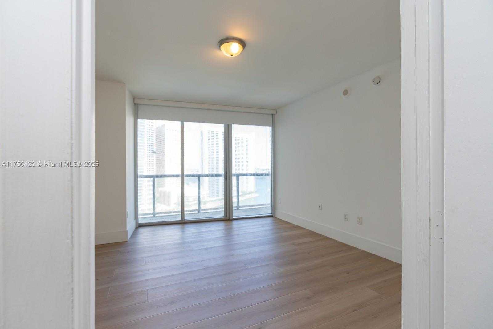 Small Image of 495 BRICKELL AVE #2102, Miami Number 40