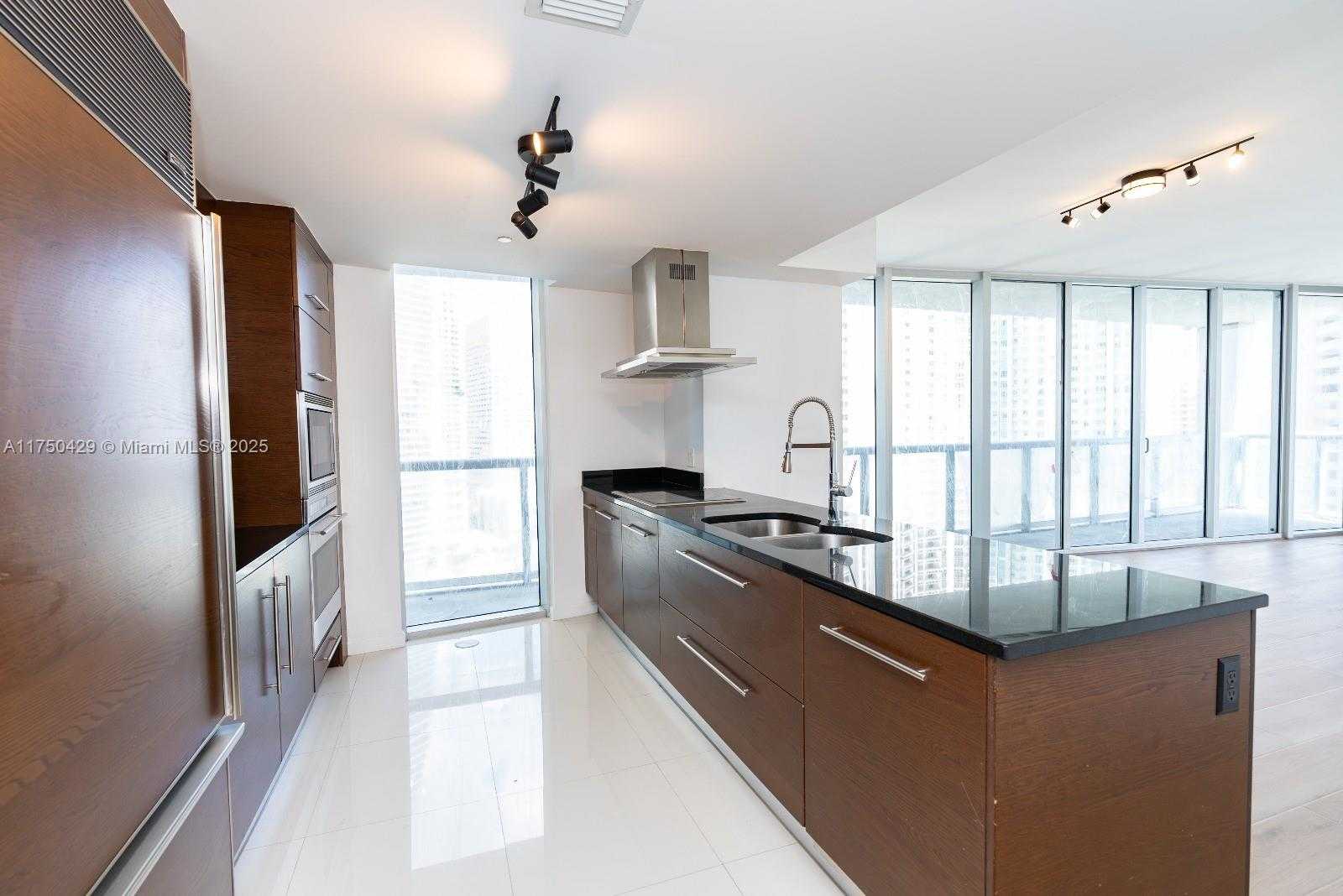 Small Image of 495 BRICKELL AVE #2102, Miami Number 42