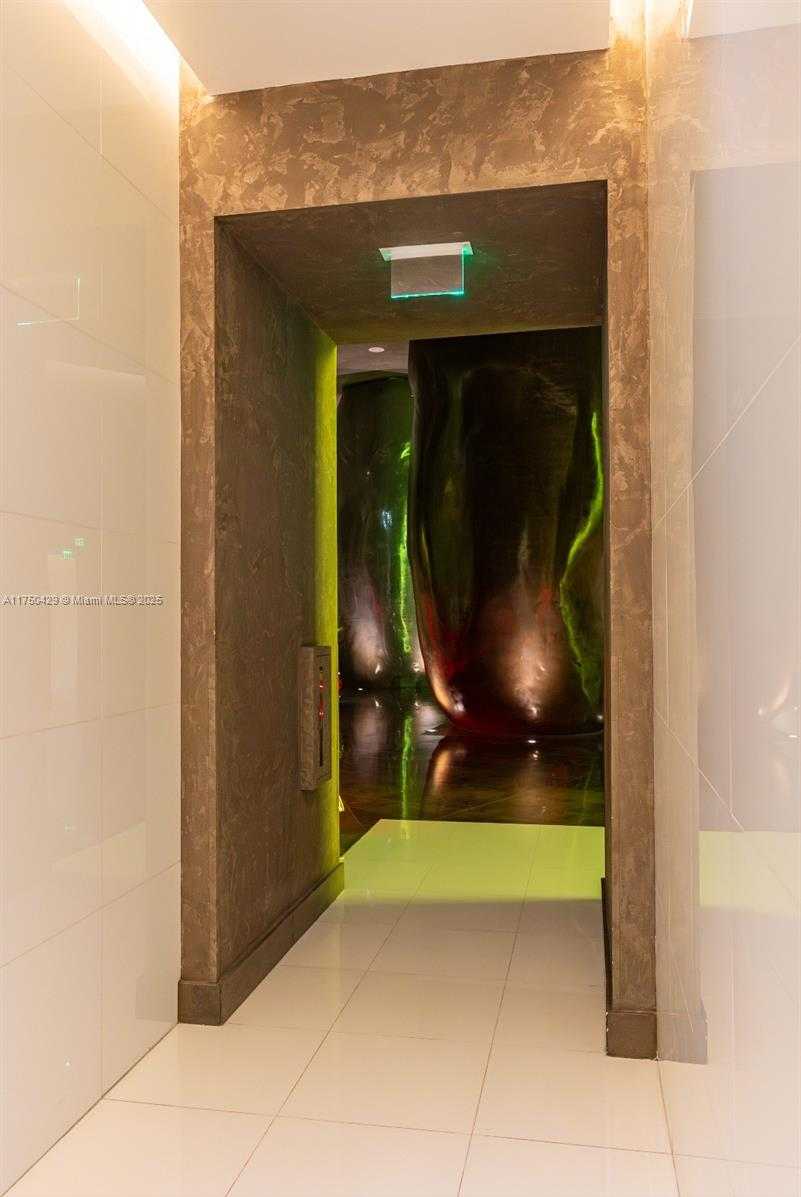 Small Image of 495 BRICKELL AVE #2102, Miami Number 66