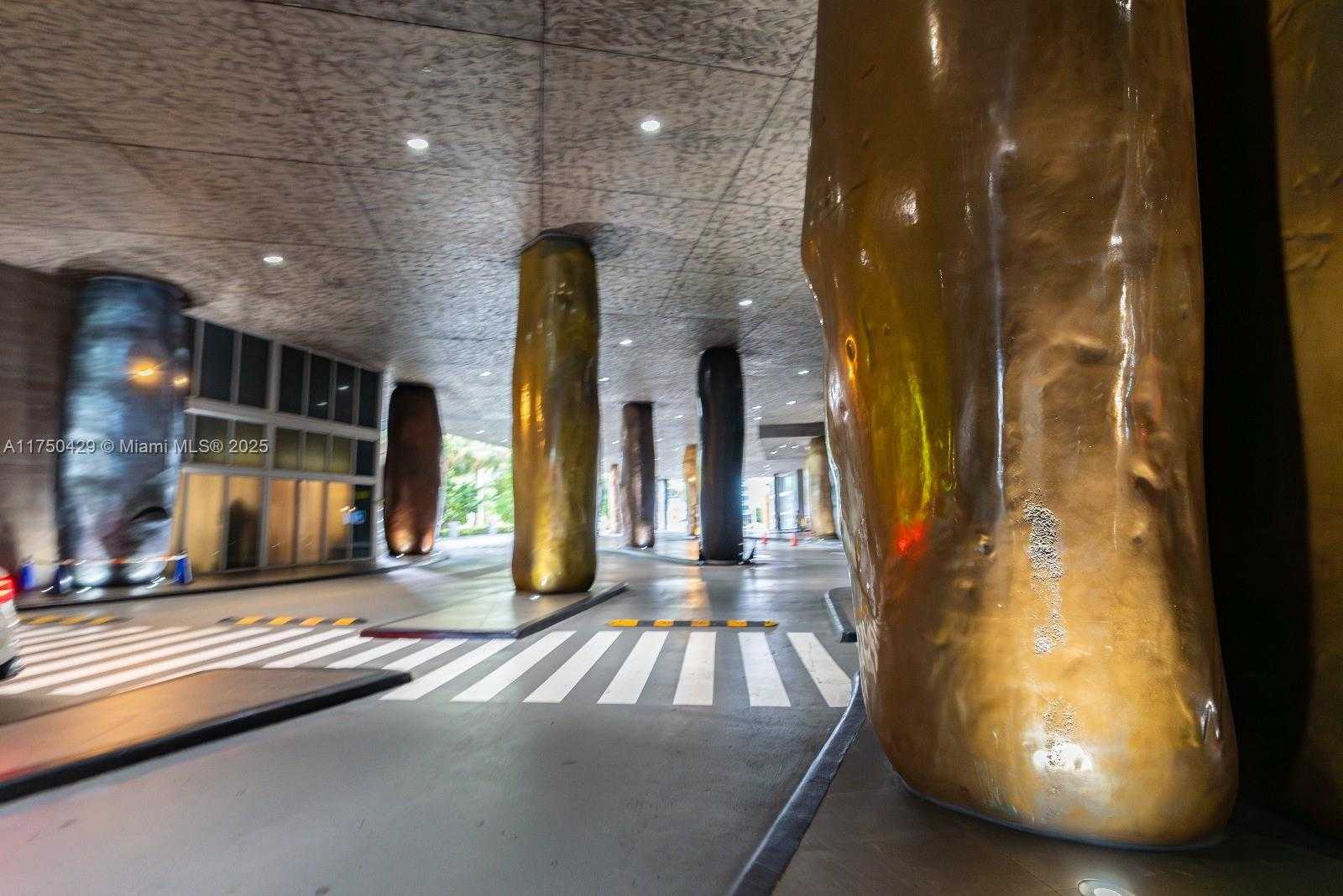 Small Image of 495 BRICKELL AVE #2102, Miami Number 78