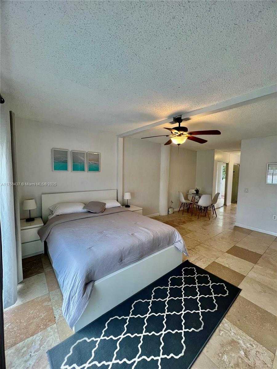 Small Image of 7904 WEST DR #110, North Bay Village Number 3