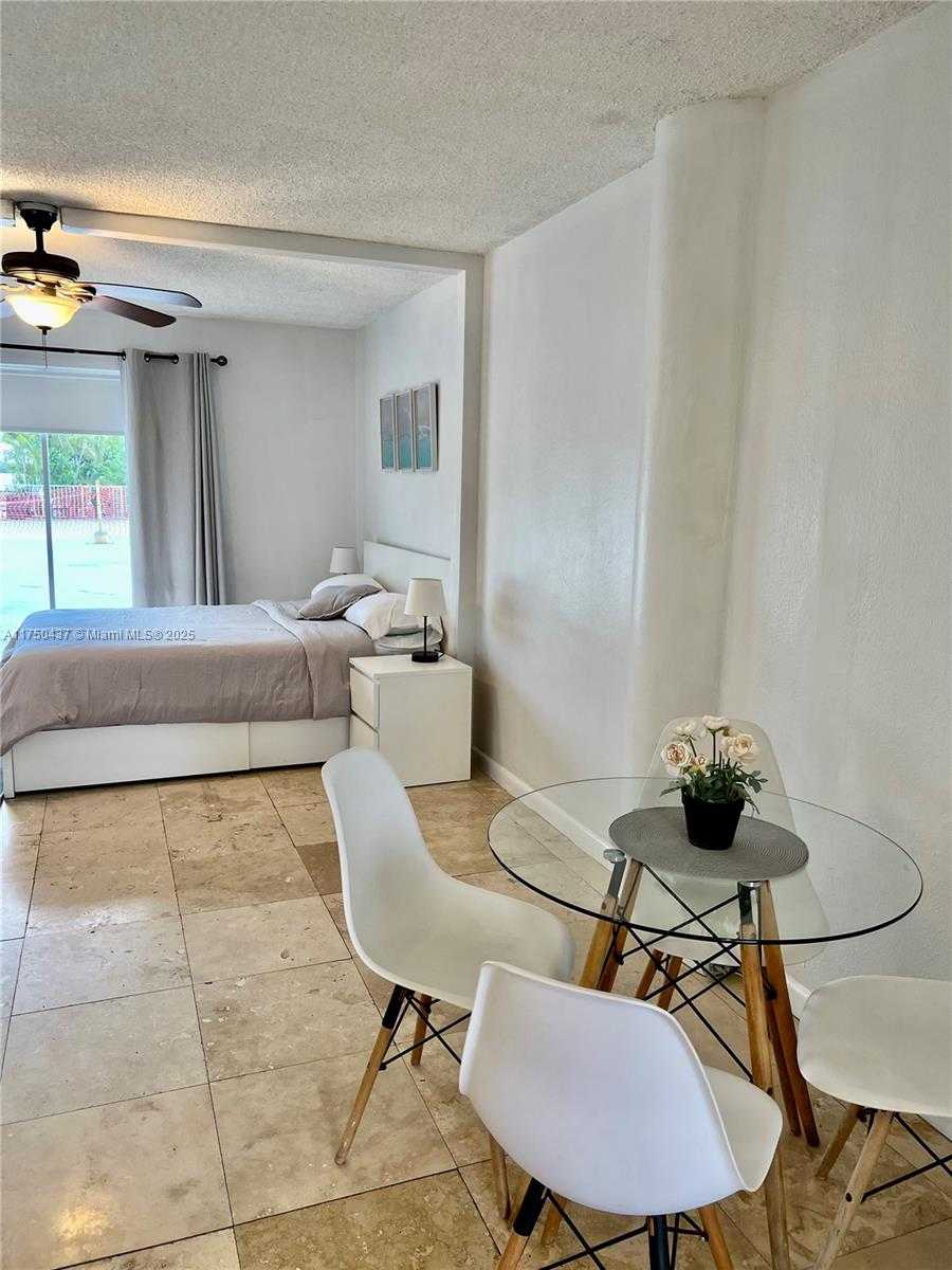 Small Image of 7904 WEST DR #110, North Bay Village Number 4
