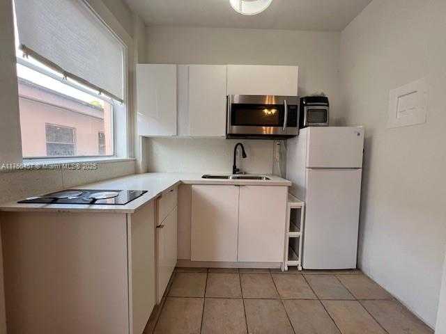 Small Image of 642 MICHIGAN AVE #14, Miami Beach Number 6