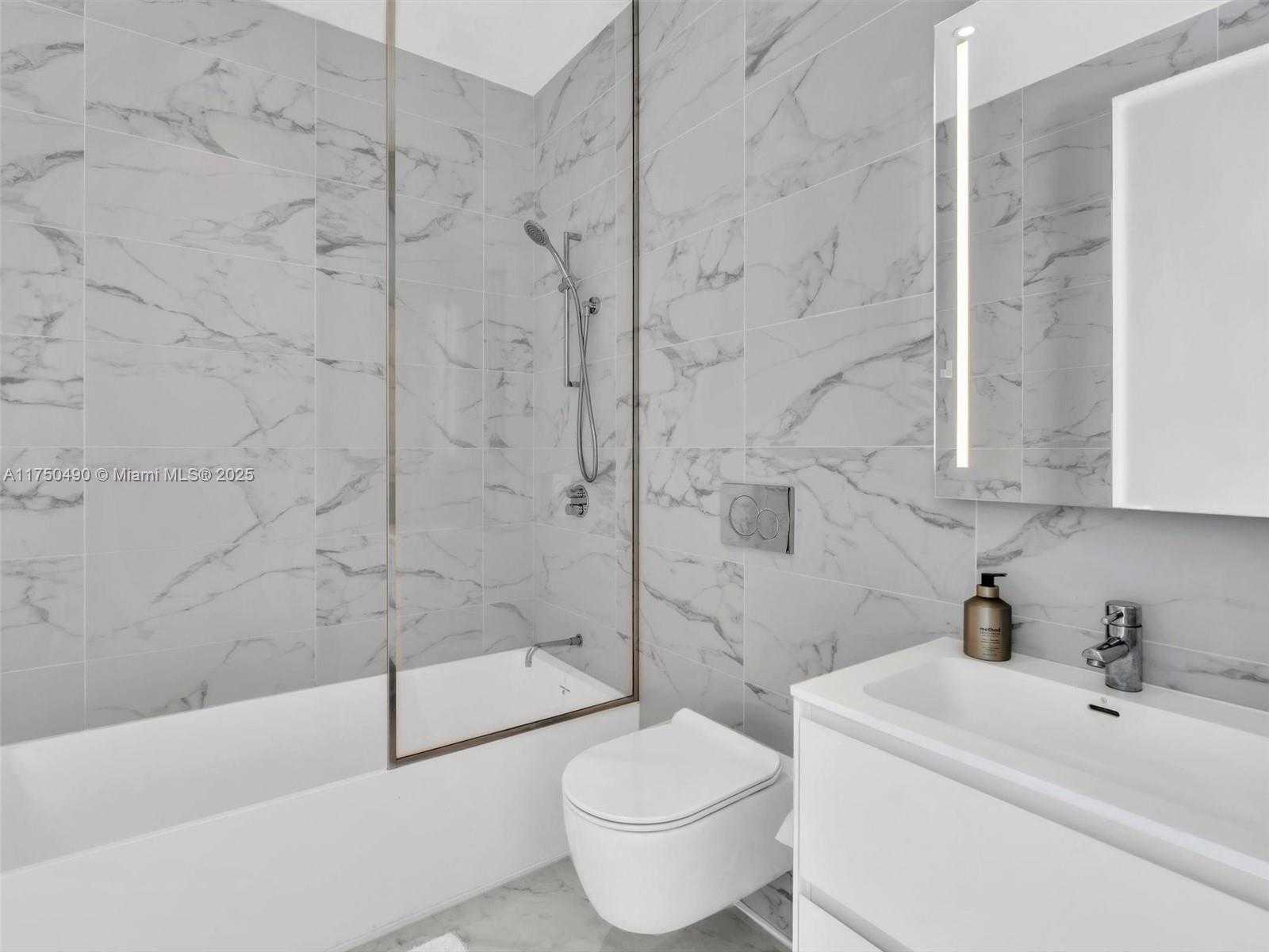 Small Image of 2000 SOUTH OCEAN DR #29B, Hallandale Beach Number 25