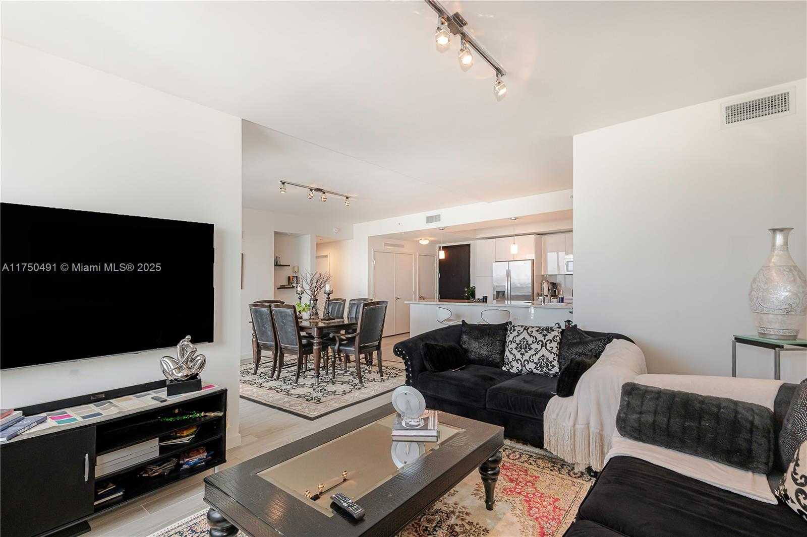 Small Image of 999 SOUTH WEST 1ST AVE #3112, Miami Number 11