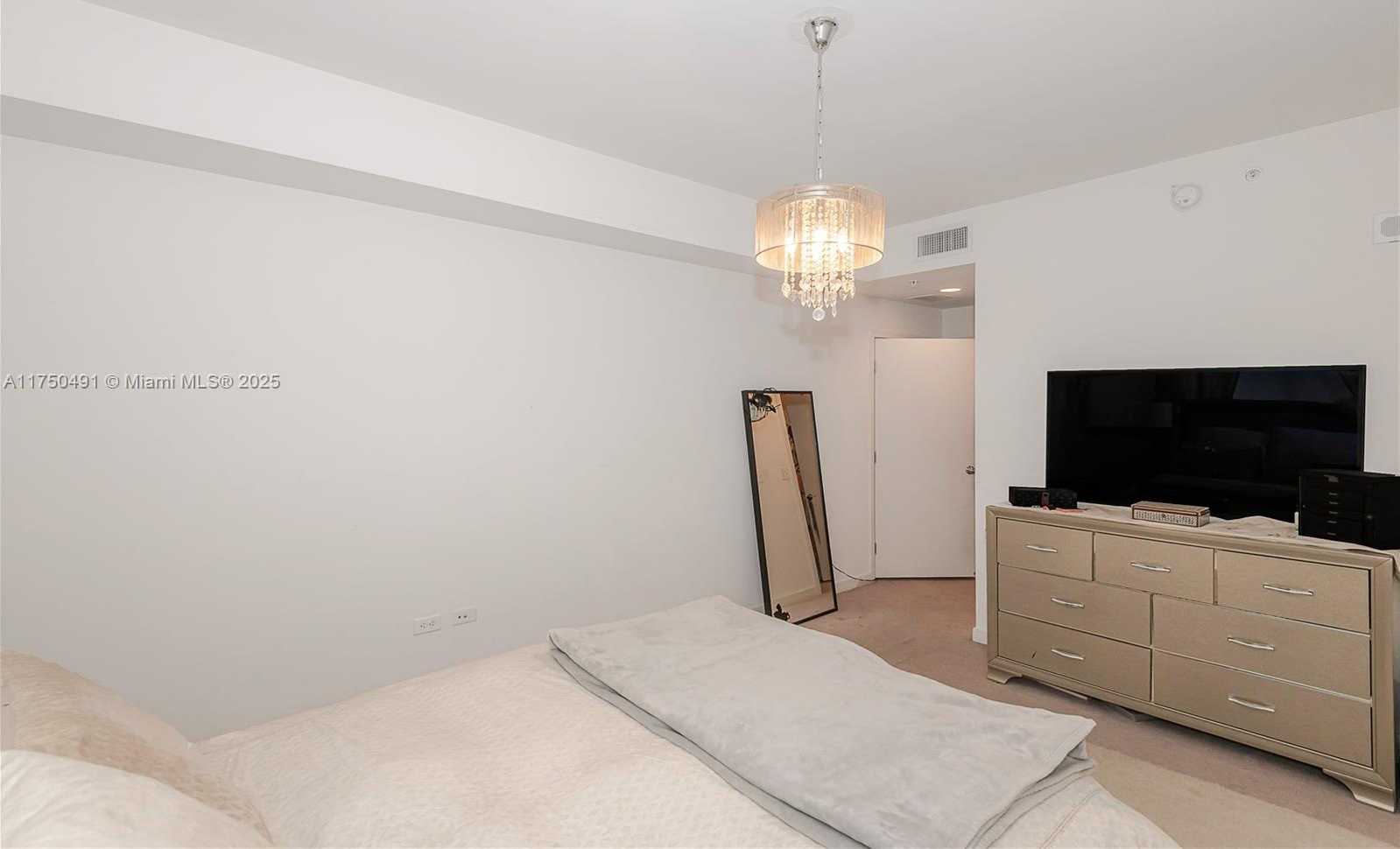 Small Image of 999 SOUTH WEST 1ST AVE #3112, Miami Number 14