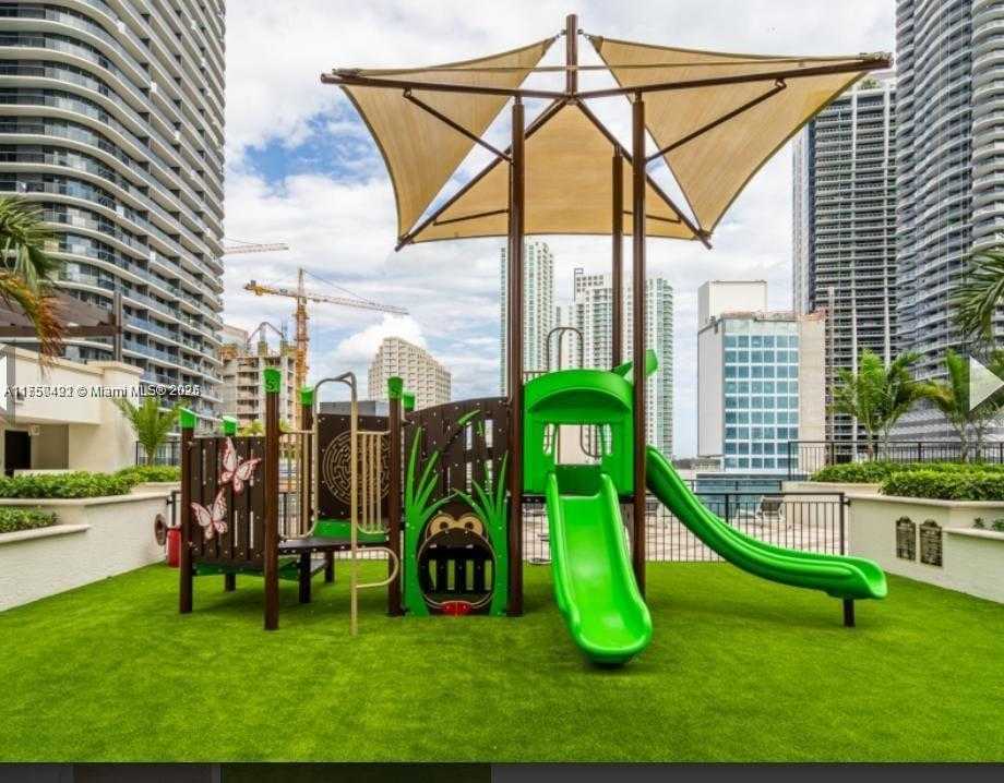 Small Image of 999 SOUTH WEST 1ST AVE #3112, Miami Number 31