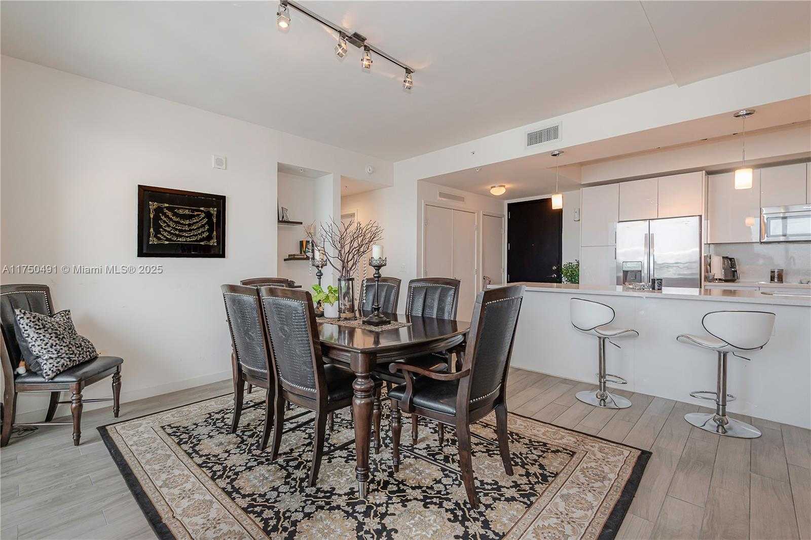 Small Image of 999 SOUTH WEST 1ST AVE #3112, Miami Number 8