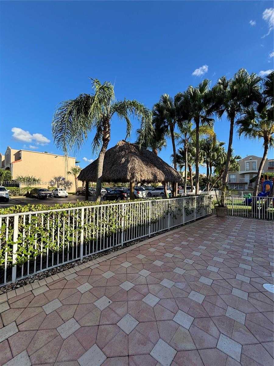 Small Image of 8670 NORTH WEST 6TH LN #4-101, Miami Number 13