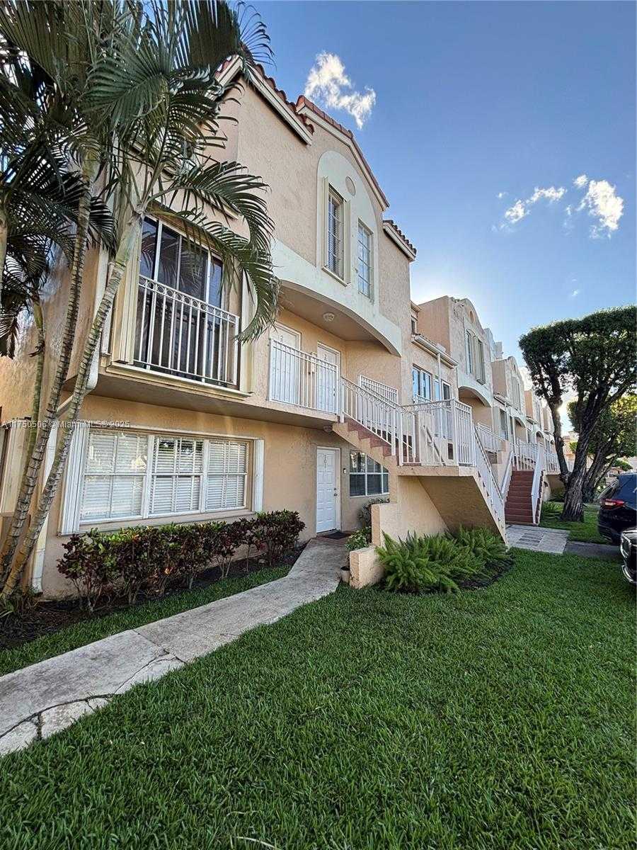 Small Image of 8670 NORTH WEST 6TH LN #4-101, Miami Number 18