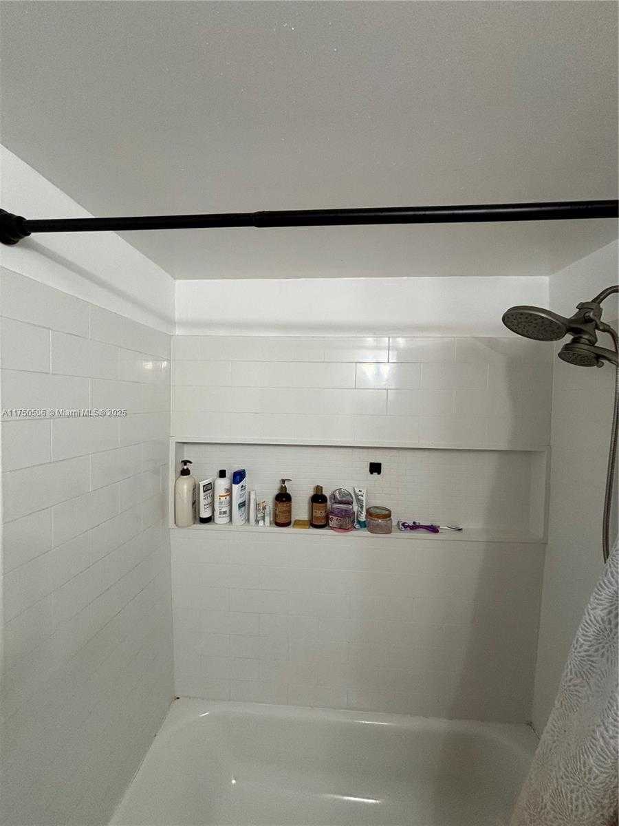 Small Image of 8670 NORTH WEST 6TH LN #4-101, Miami Number 24