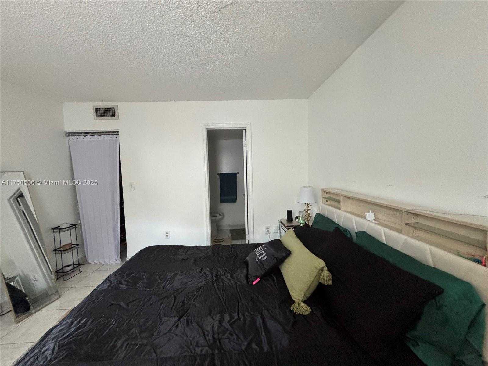 Small Image of 8670 NORTH WEST 6TH LN #4-101, Miami Number 30