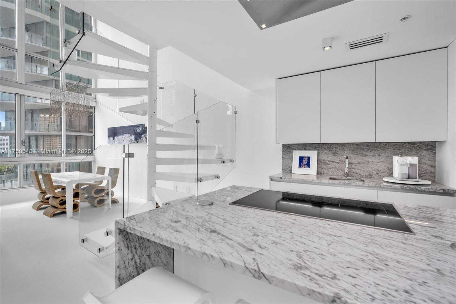 Small Image of 300 SOUTH BISCAYNE BLVD #L-1012, Miami Number 12