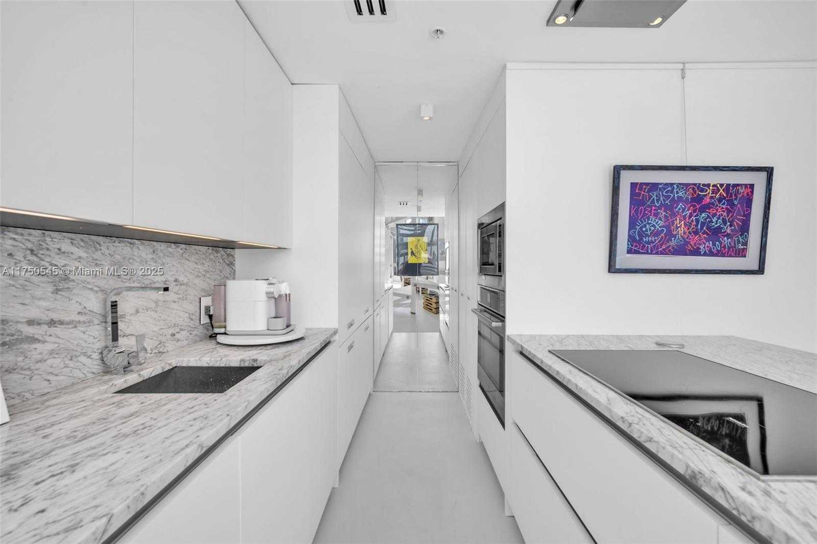 Small Image of 300 SOUTH BISCAYNE BLVD #L-1012, Miami Number 14