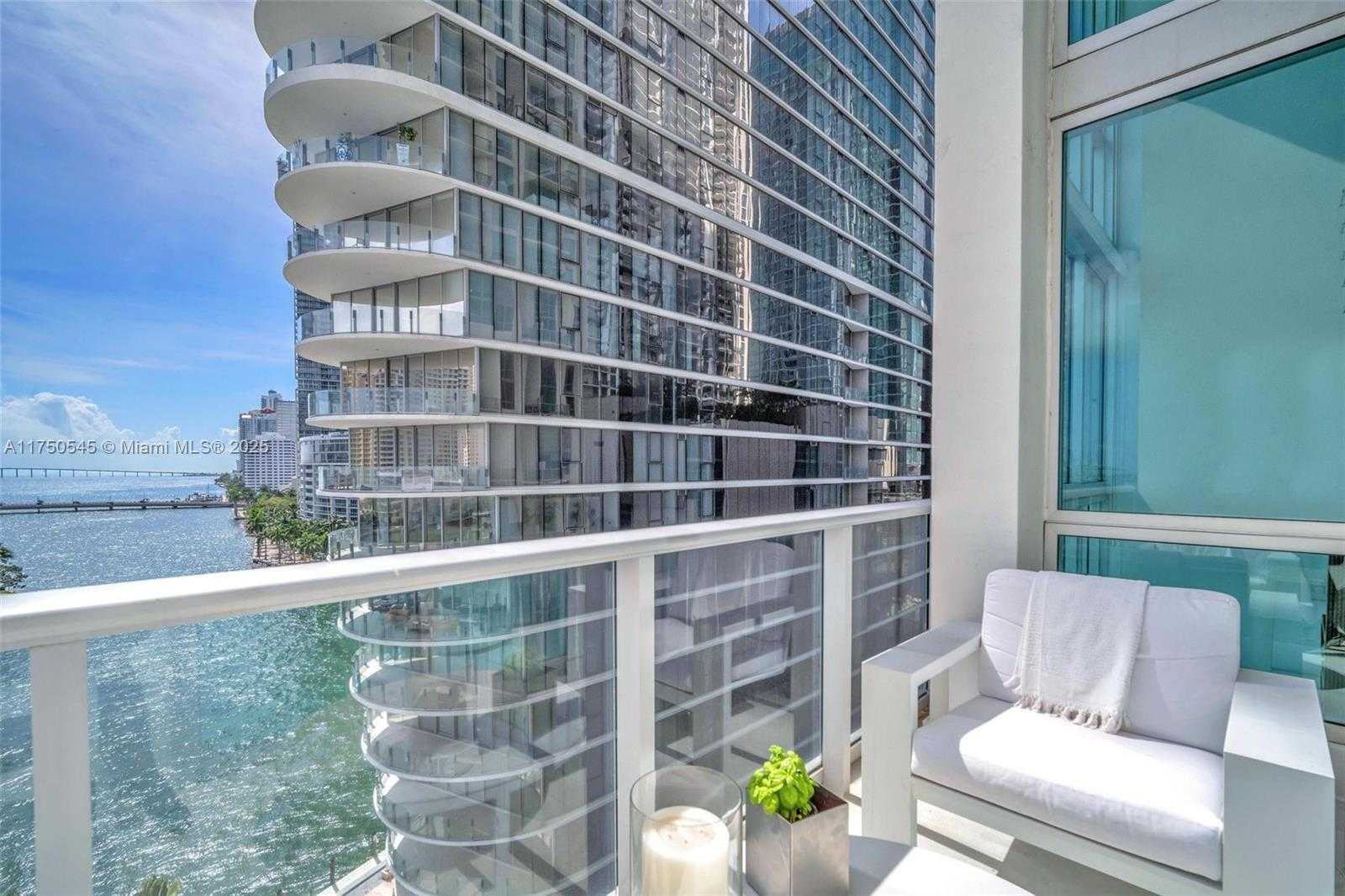Small Image of 300 SOUTH BISCAYNE BLVD #L-1012, Miami Number 2