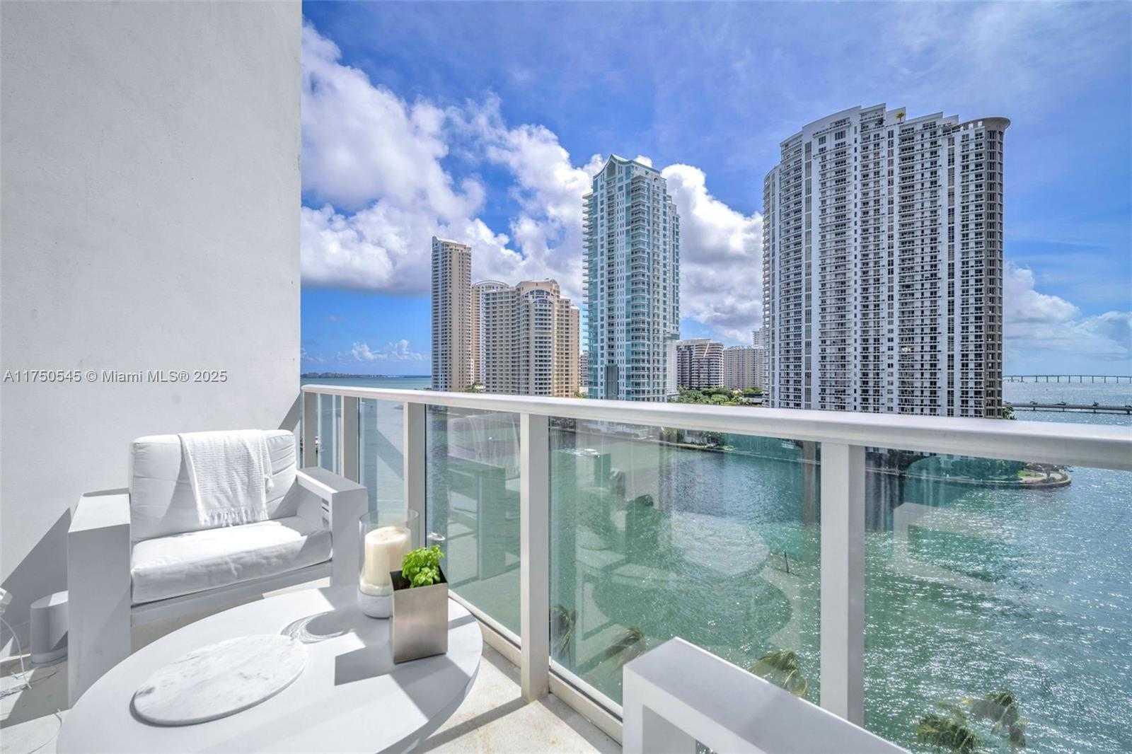 Small Image of 300 SOUTH BISCAYNE BLVD #L-1012, Miami Number 3