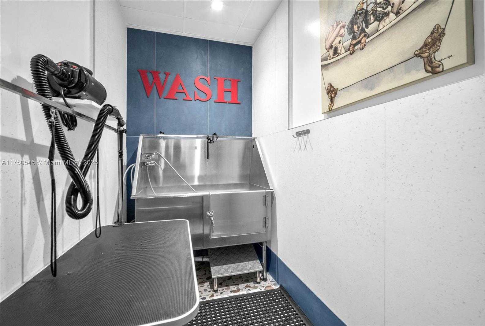 Small Image of 300 SOUTH BISCAYNE BLVD #L-1012, Miami Number 32