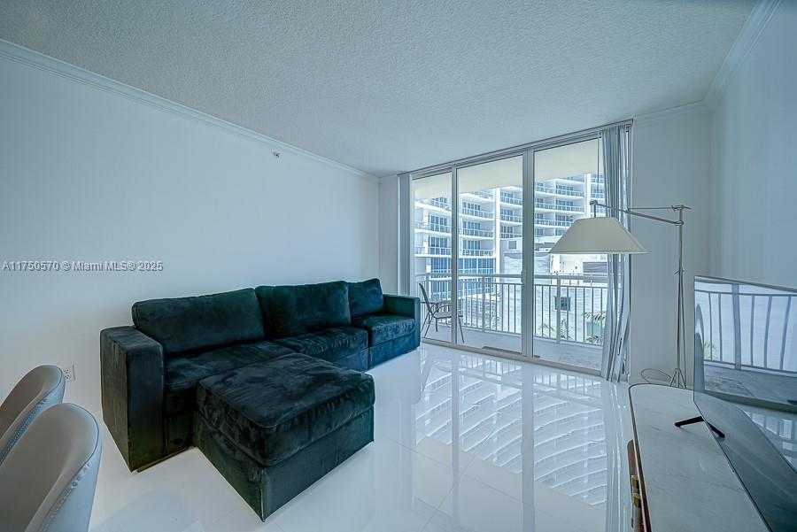 Small Image of 2000 NORTH BAYSHORE DR #526, Miami Number 13