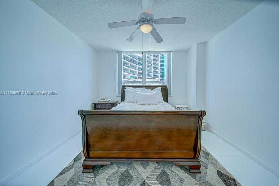 Small Image of 2000 NORTH BAYSHORE DR #526, Miami Number 17
