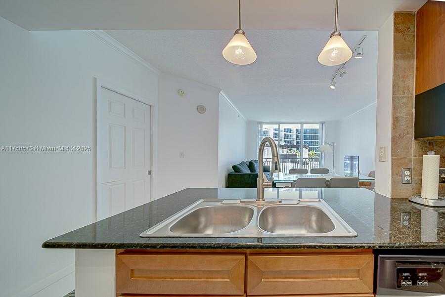 Small Image of 2000 NORTH BAYSHORE DR #526, Miami Number 2