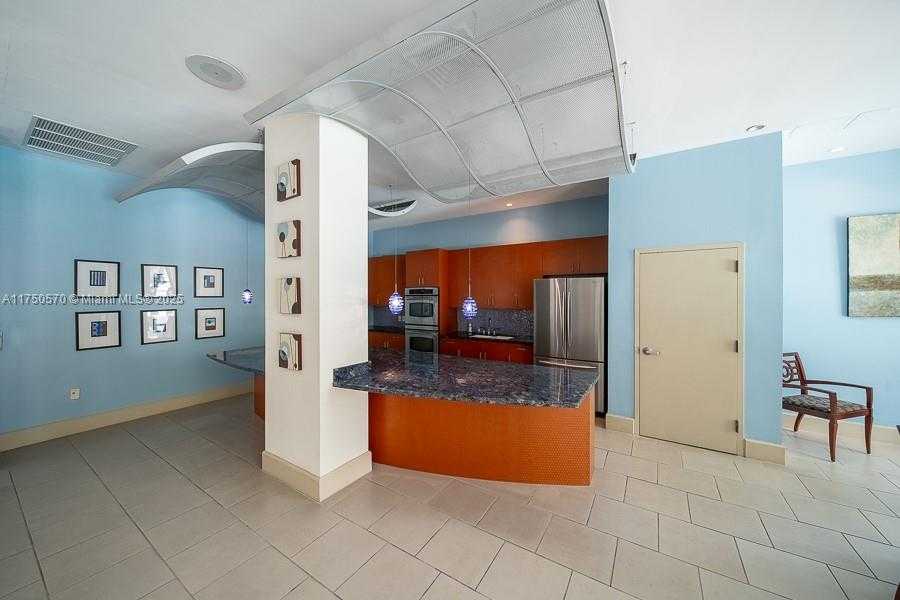 Small Image of 2000 NORTH BAYSHORE DR #526, Miami Number 27