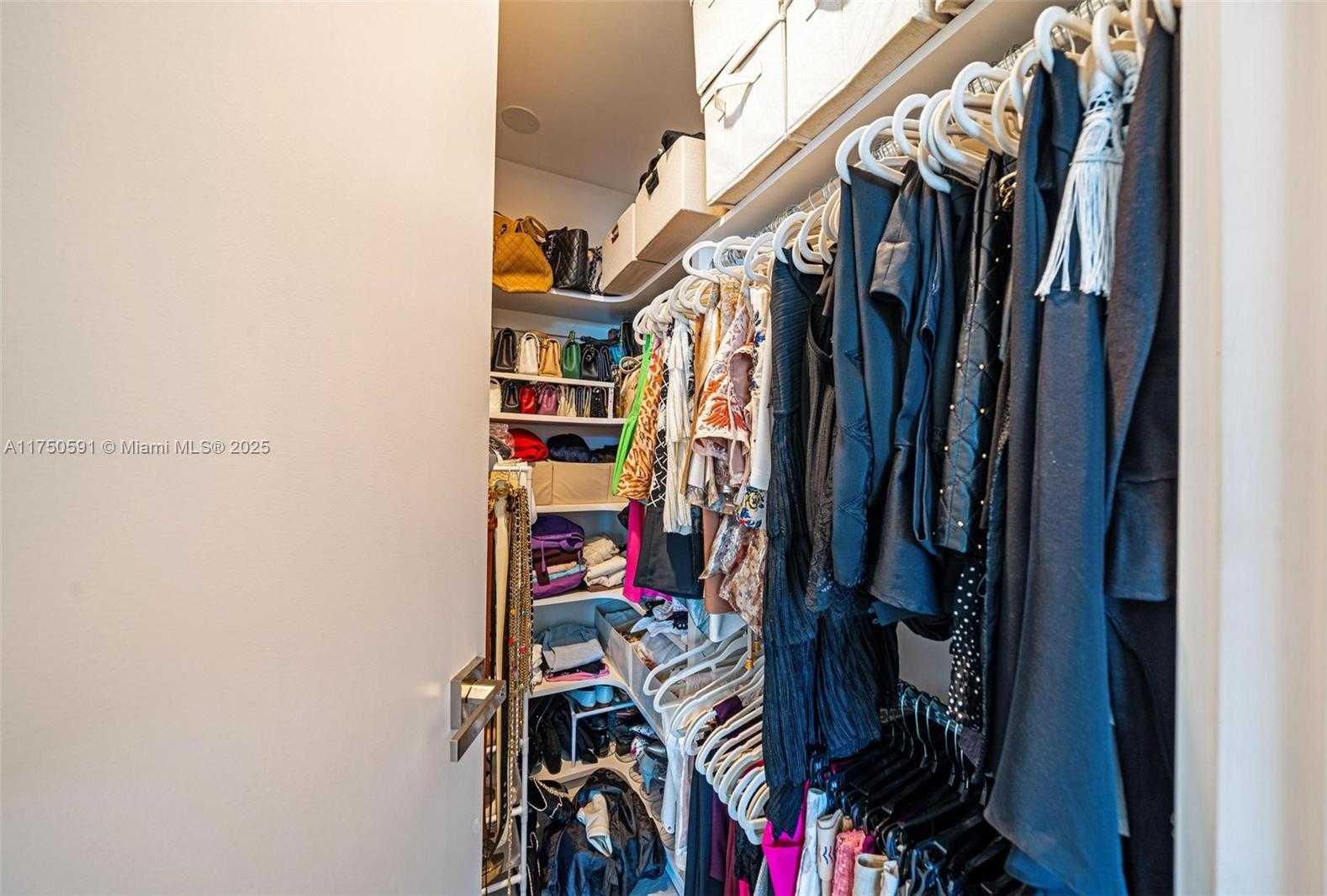 Small Image of 2301 COLLINS AVE #1534, Miami Beach Number 21
