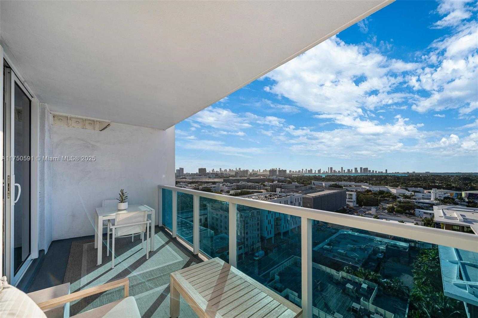 Small Image of 2301 COLLINS AVE #1534, Miami Beach Number 25