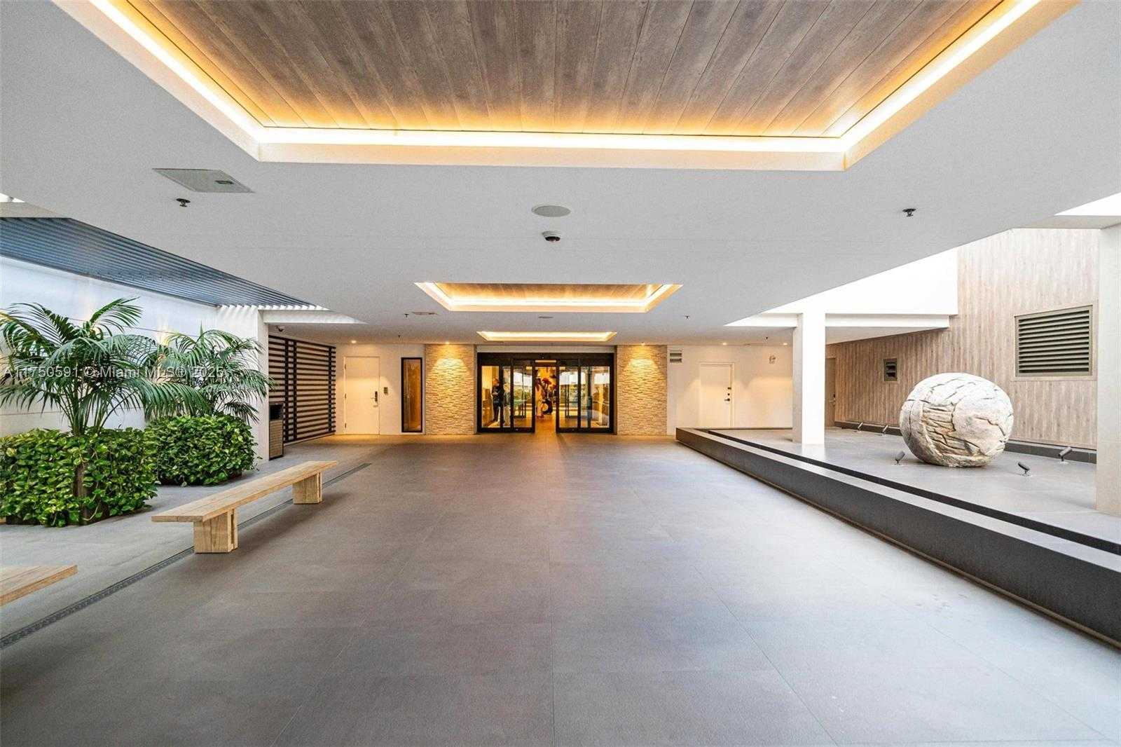 Small Image of 2301 COLLINS AVE #1534, Miami Beach Number 37