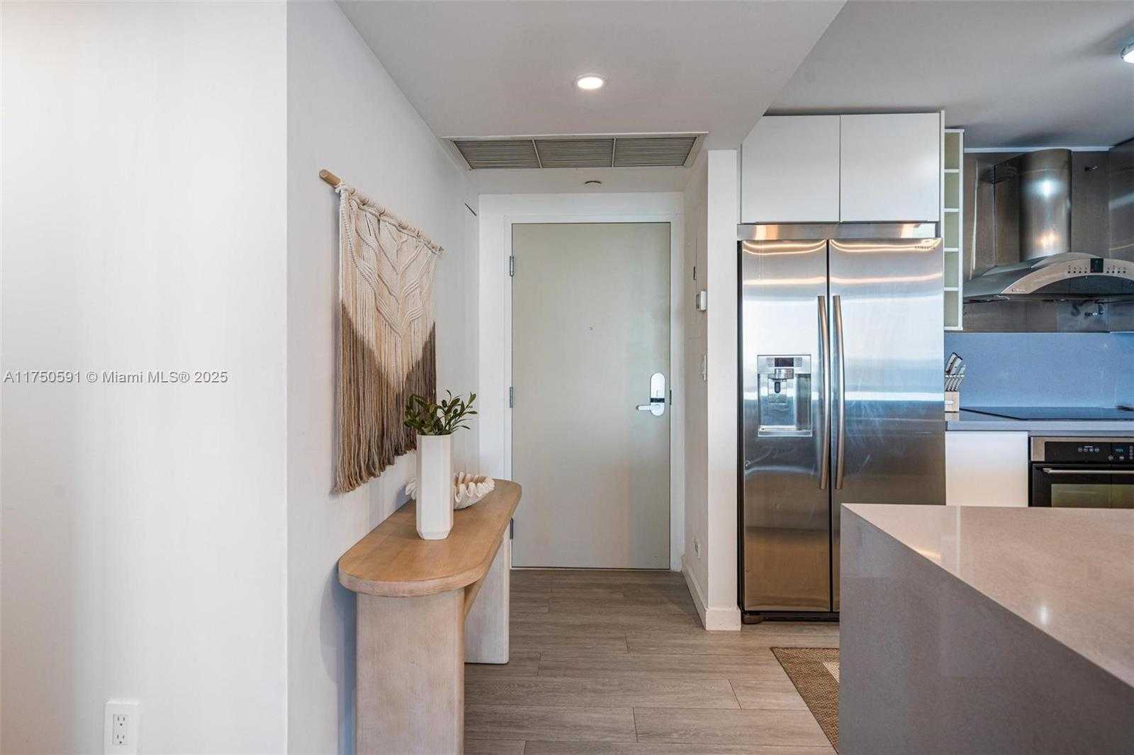 Small Image of 2301 COLLINS AVE #1534, Miami Beach Number 9