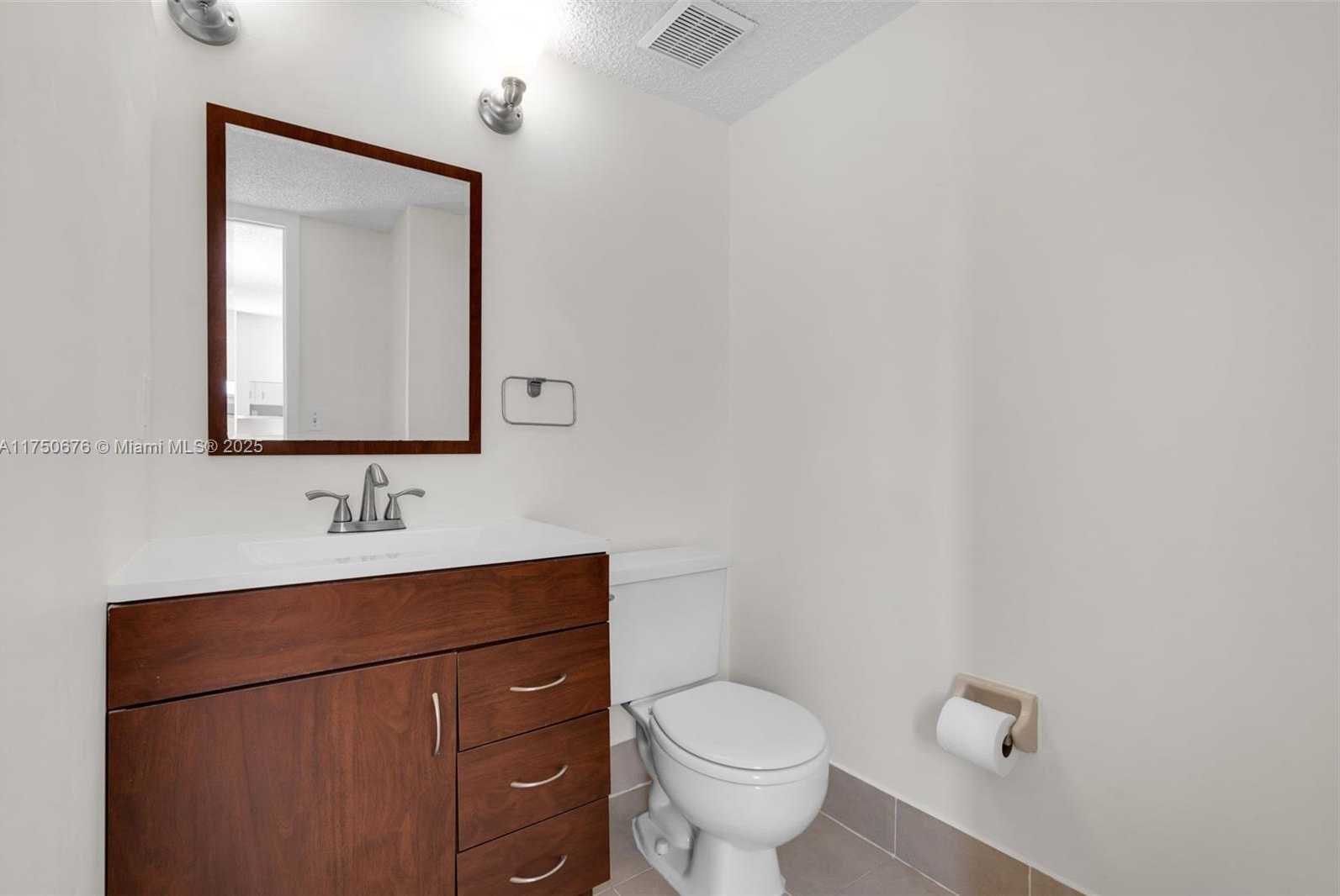 Small Image of 29 SANTILLANE AVE #7, Coral Gables Number 12