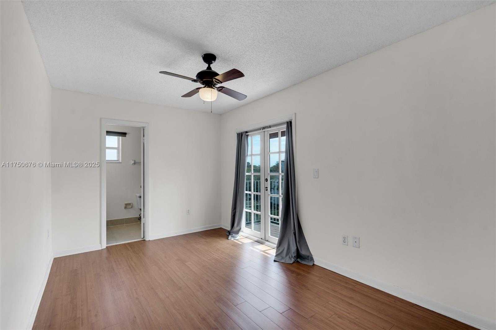 Small Image of 29 SANTILLANE AVE #7, Coral Gables Number 13