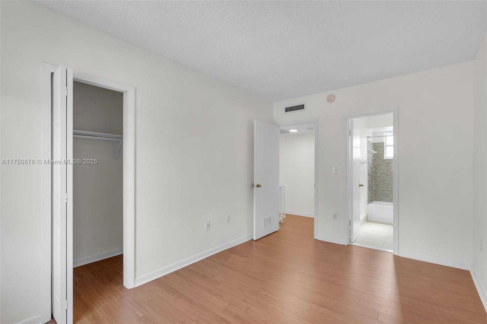 Small Image of 29 SANTILLANE AVE #7, Coral Gables Number 17