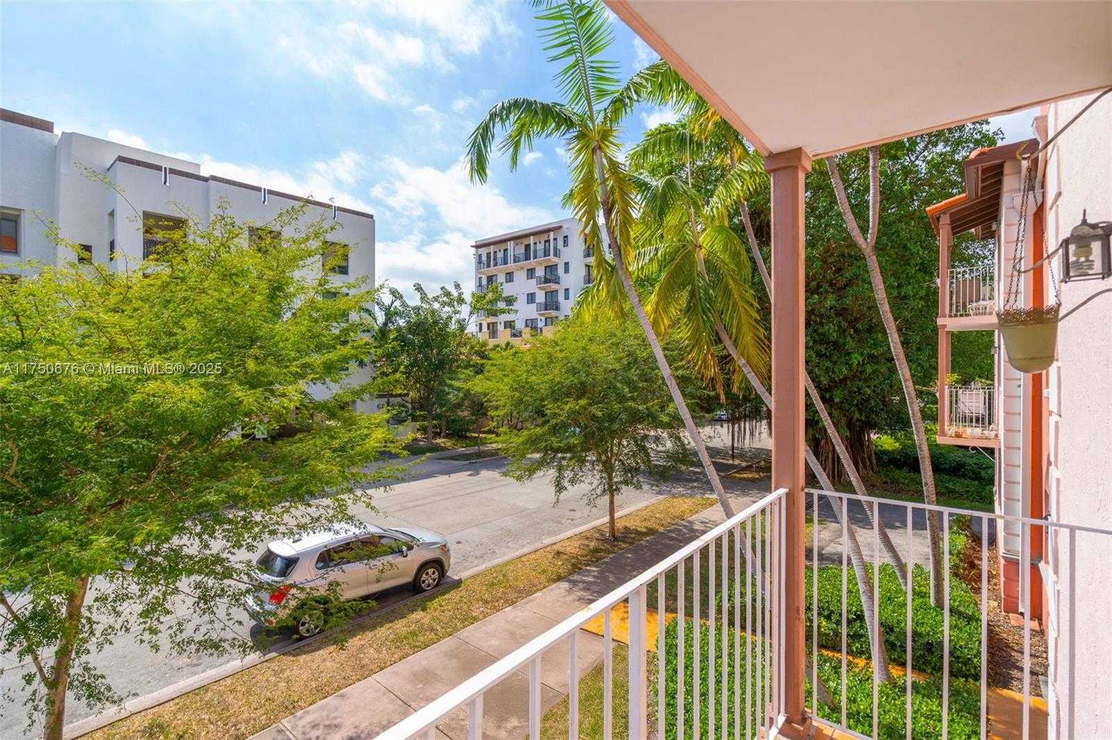 Small Image of 29 SANTILLANE AVE #7, Coral Gables Number 20