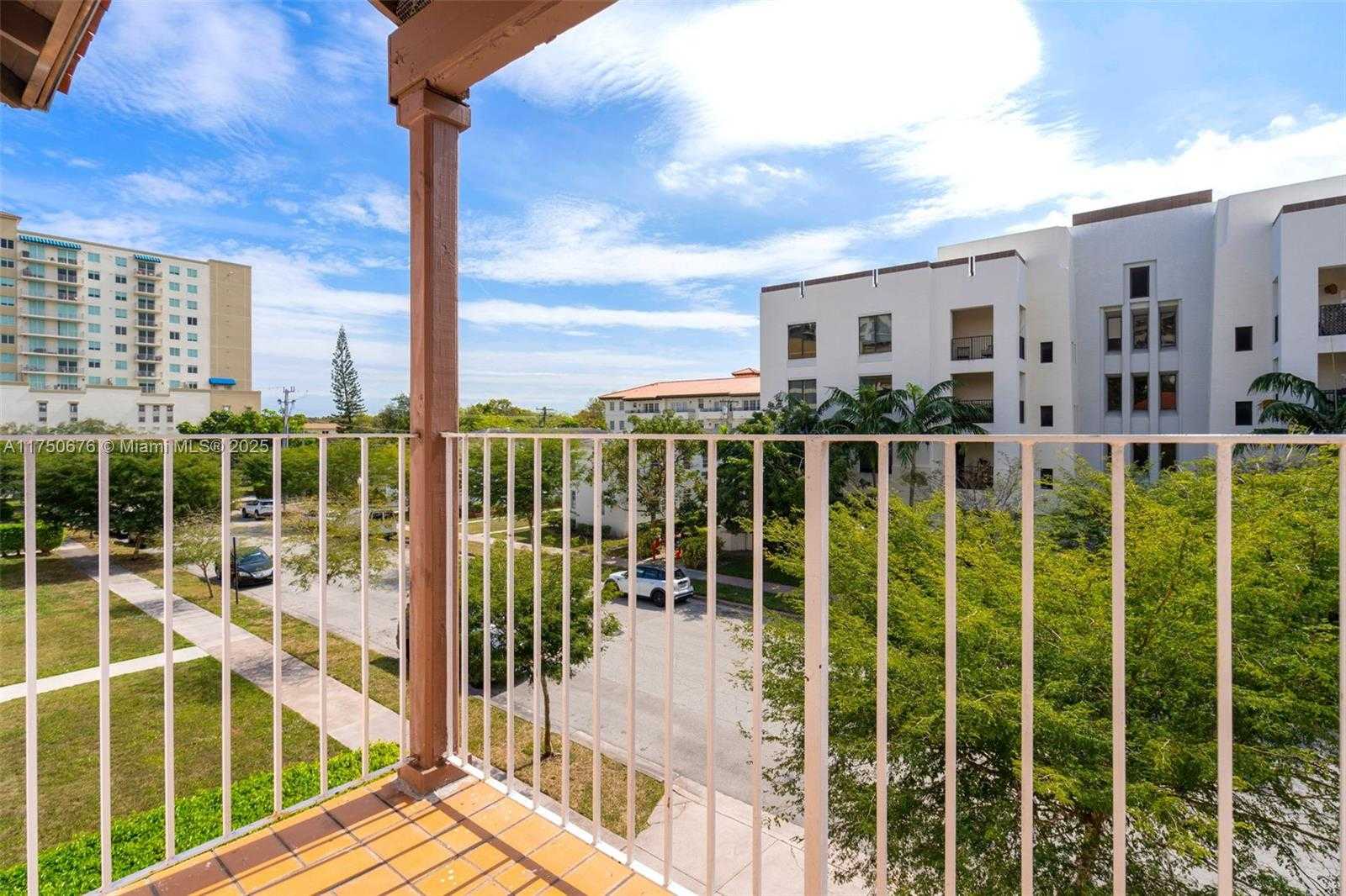 Small Image of 29 SANTILLANE AVE #7, Coral Gables Number 22