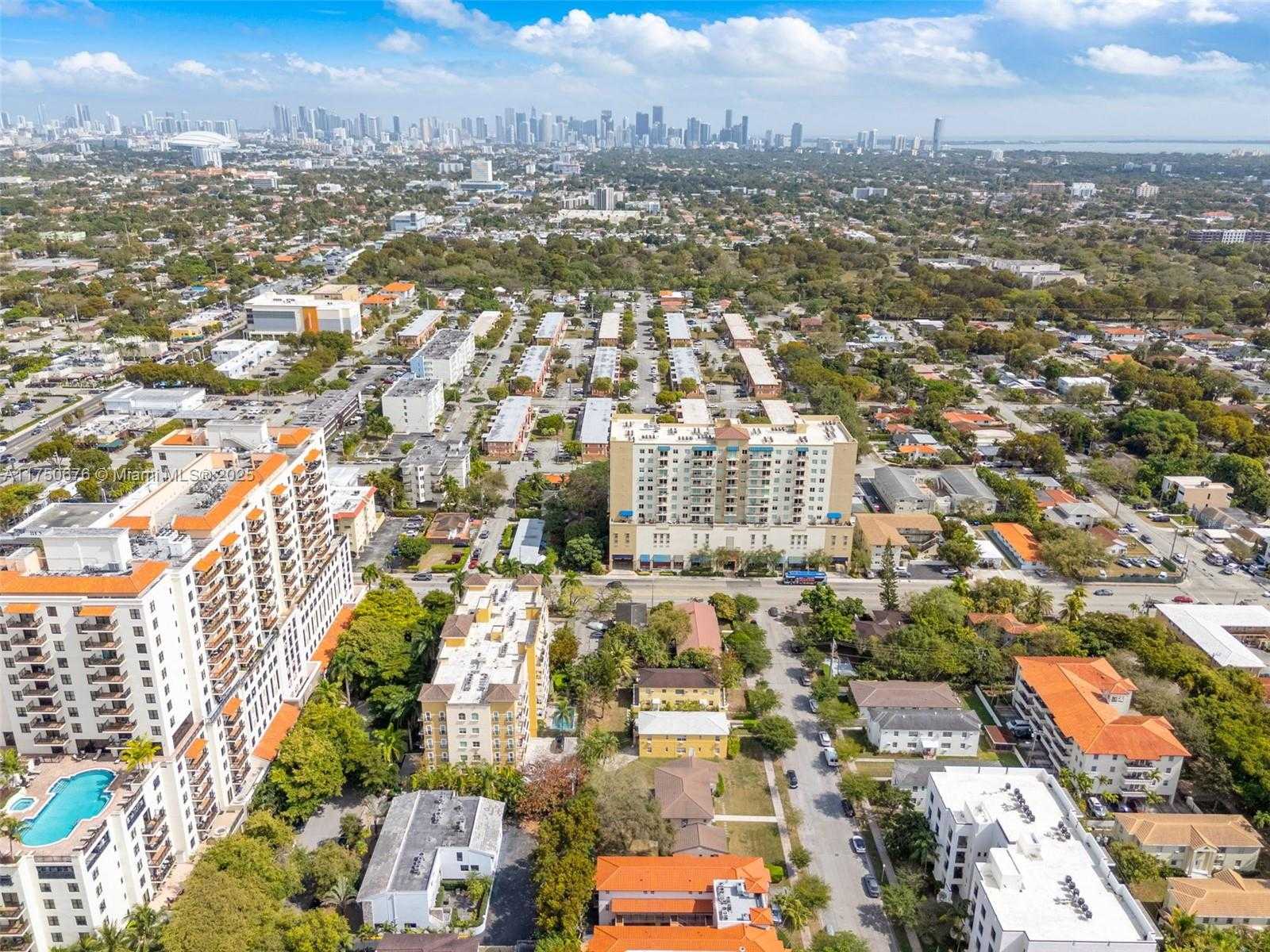 Small Image of 29 SANTILLANE AVE #7, Coral Gables Number 33