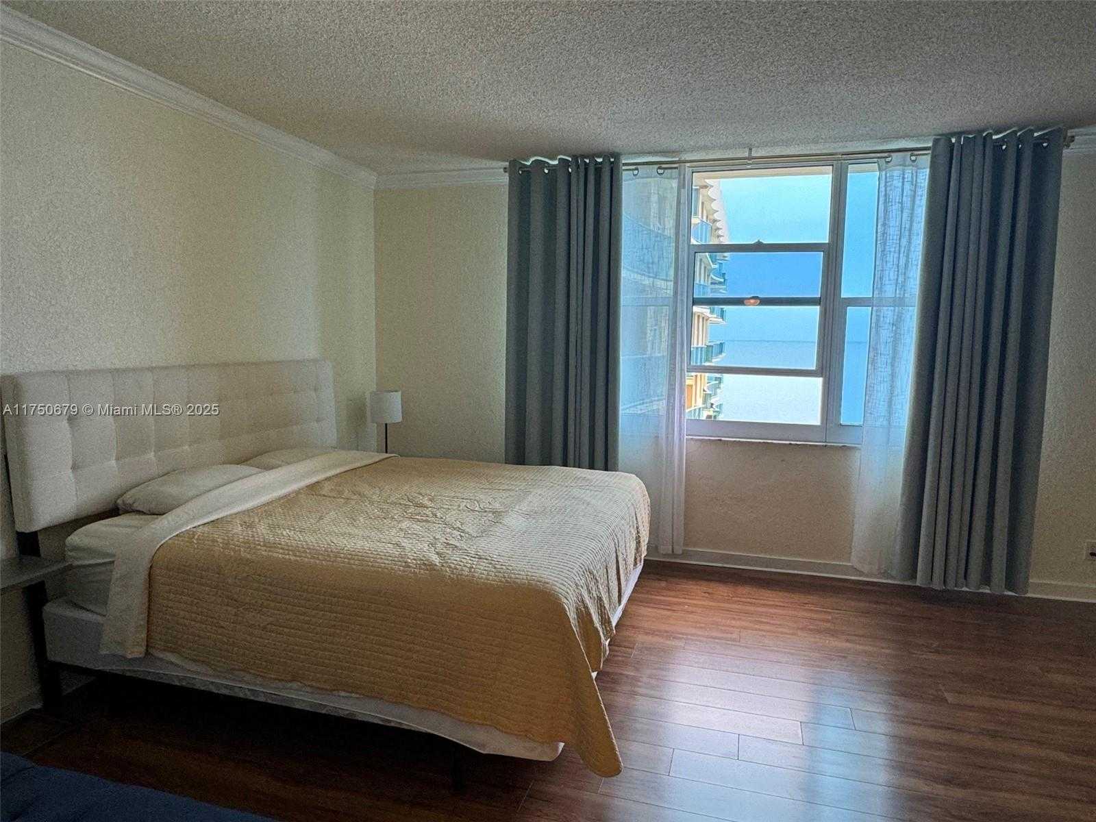 Small Image of 2501 SOUTH OCEAN DR #1519, Hollywood Number 4