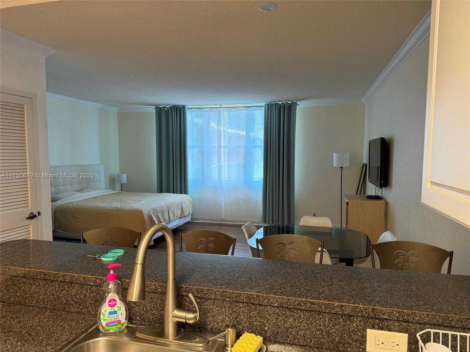 Small Image of 2501 SOUTH OCEAN DR #1519, Hollywood Number 8